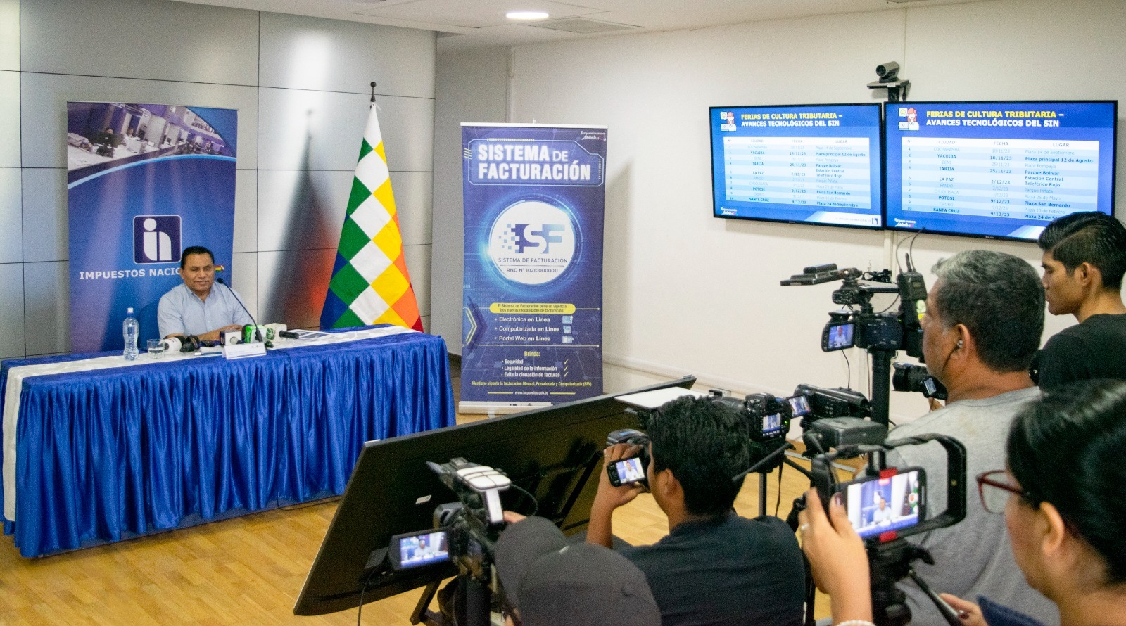 Impuestos presenta en Santa Cruz nuevo servicio digital de mensajería para alertar a contribuyentes y evitar multas