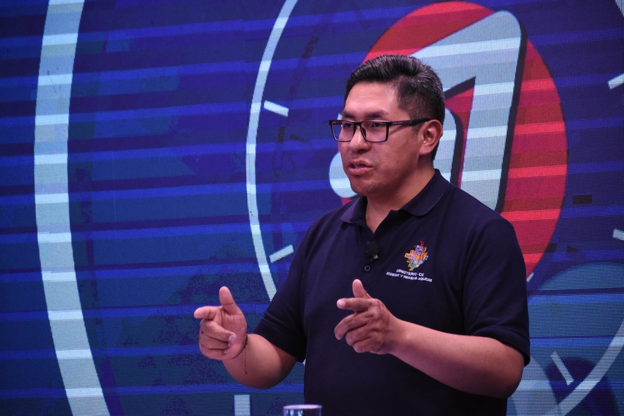 Bolivia dejó de importar 200 millones de litros de gasolina y proyecta llegar a 244 millones de litros en 2024