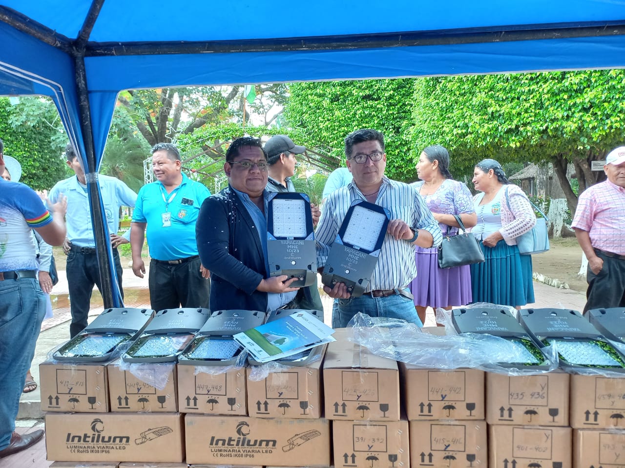 Entregan luminarias LED para alumbrado público en municipios de Santa Cruz y Beni por Bs 1,1 millones