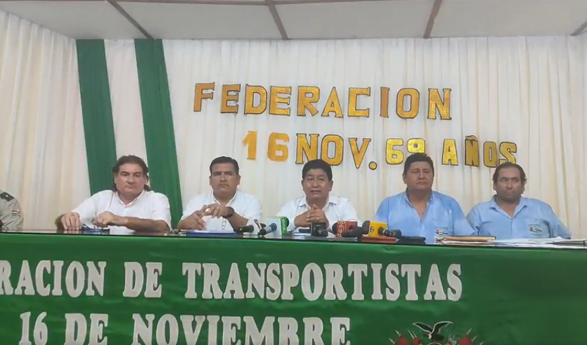 Circulación de transporte liviano y pesado en El Sillar se regulariza, afirma ministro 