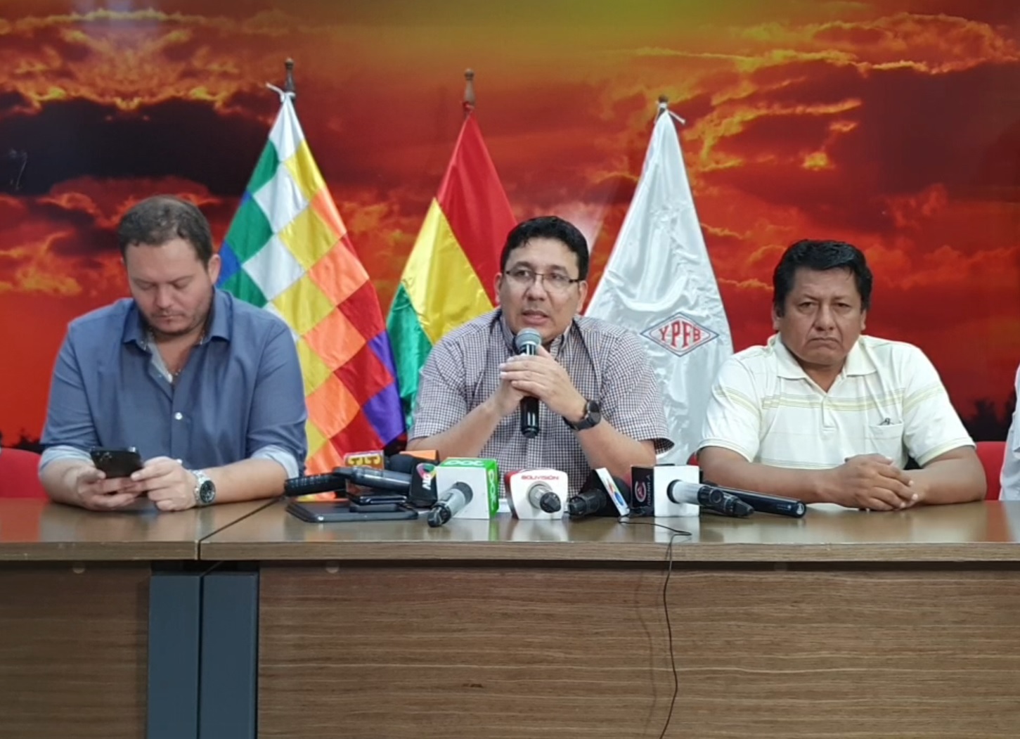 Gobierno y cañeros logran acuerdo por el precio del etanol, se suspende el “tractorazo”