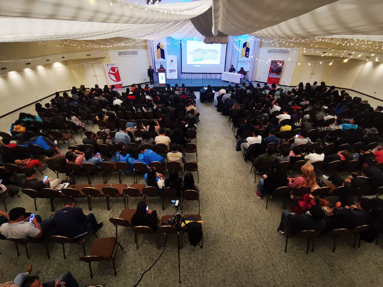 La presentación de las herramientas contó con la participación de jóvenes representantes de distintos sectores. Foto: VIO.