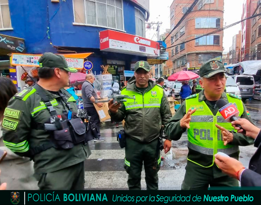 Policía activa patrullaje con drones y canes en zonas comerciales de La Paz y El Alto