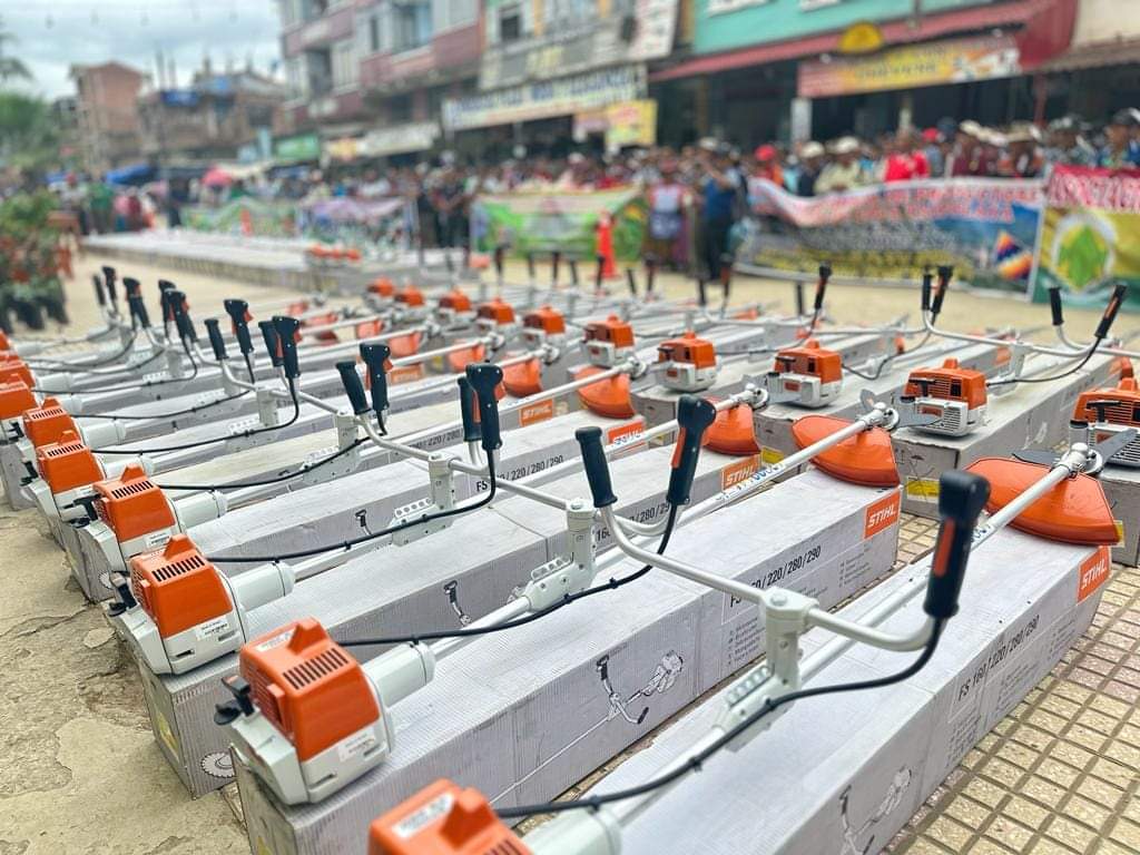 Parte del equipamiento entregado a los productores de Caranavi. Foto: MDRyT.