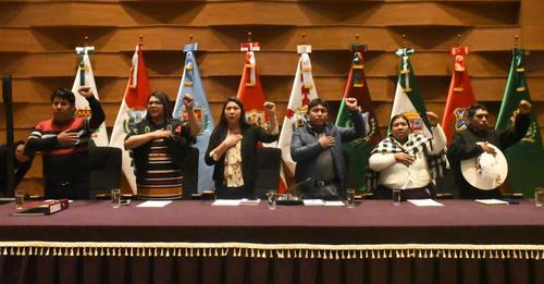 Presentan proyecto de ley que viabiliza la red vial Cochabamba, Oruro y Potosí