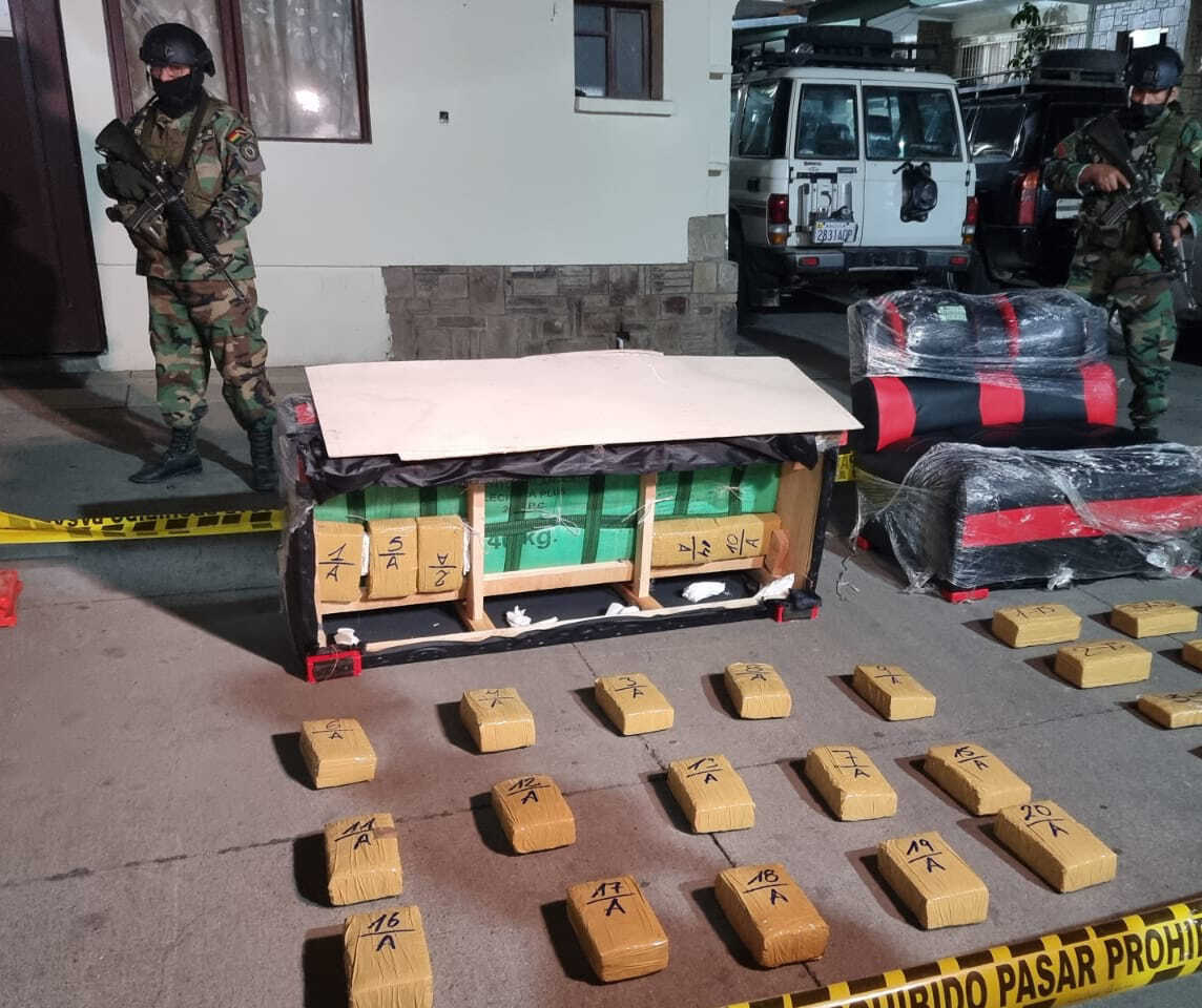 Secuestran más de 34 kilos de marihuana de bodegas del transporte interdepartamental en Cochabamba