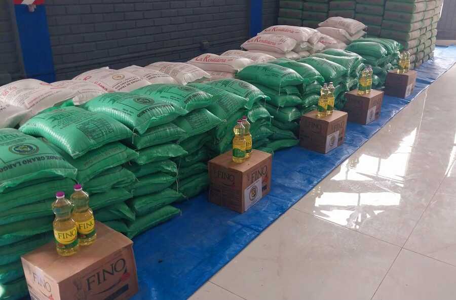 Gobierno atiende a más de 2.800 familias damnificadas por las lluvias en cinco departamentos 