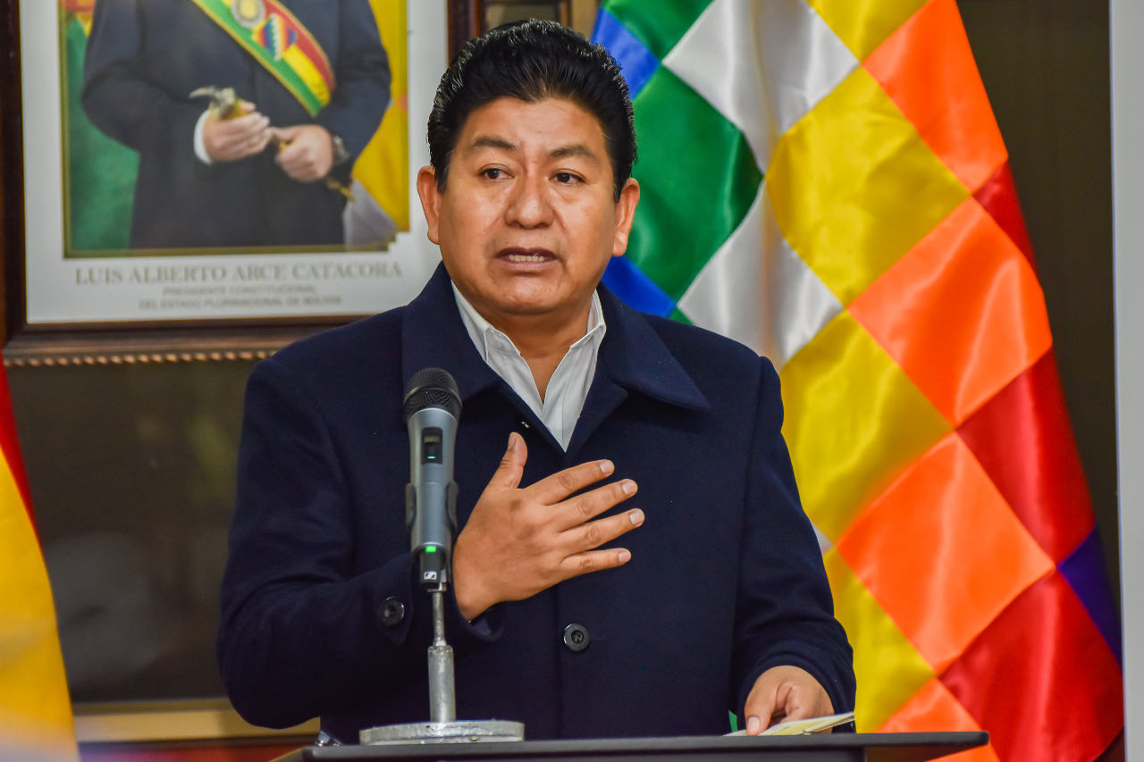 Montaño niega denuncia de diputada y asegura que en Beni se gestionó recursos para acabar tramos carreteros