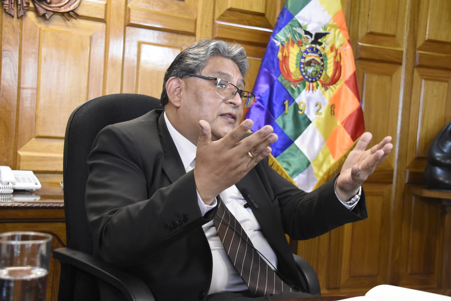 BCB vende $us 9 millones, garantiza cubrir la demanda y reitera que el tipo de cambio se mantiene