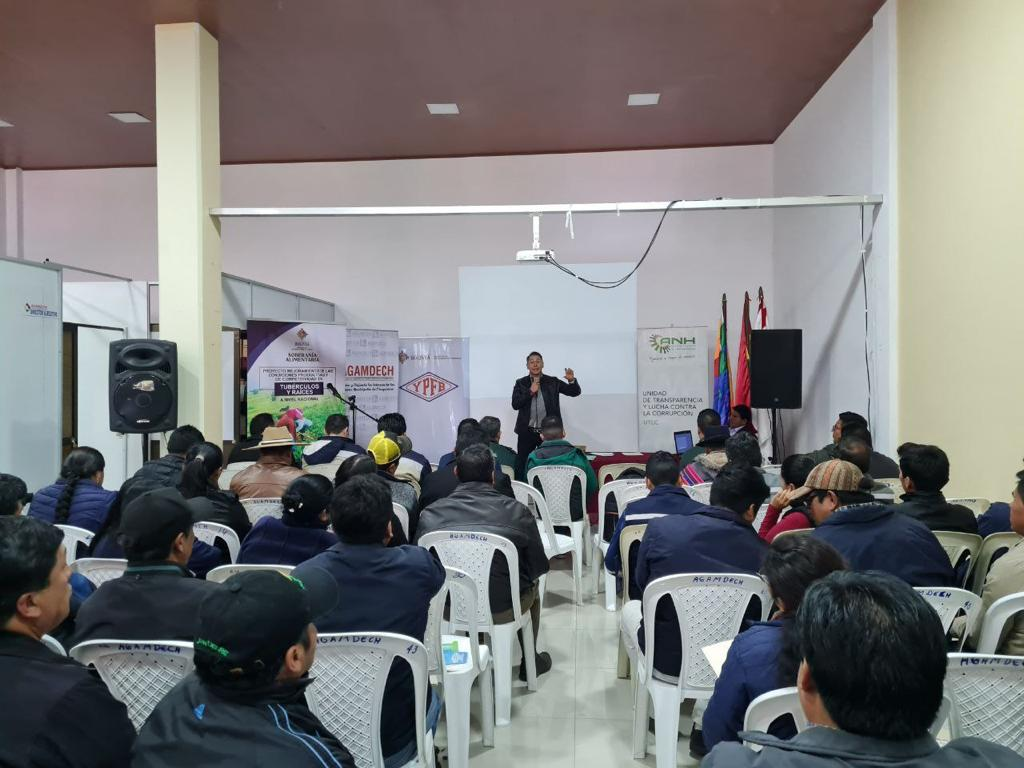 Sectores productivos, de servicios y transporte respaldan decretos para combatir el contrabando de combustible