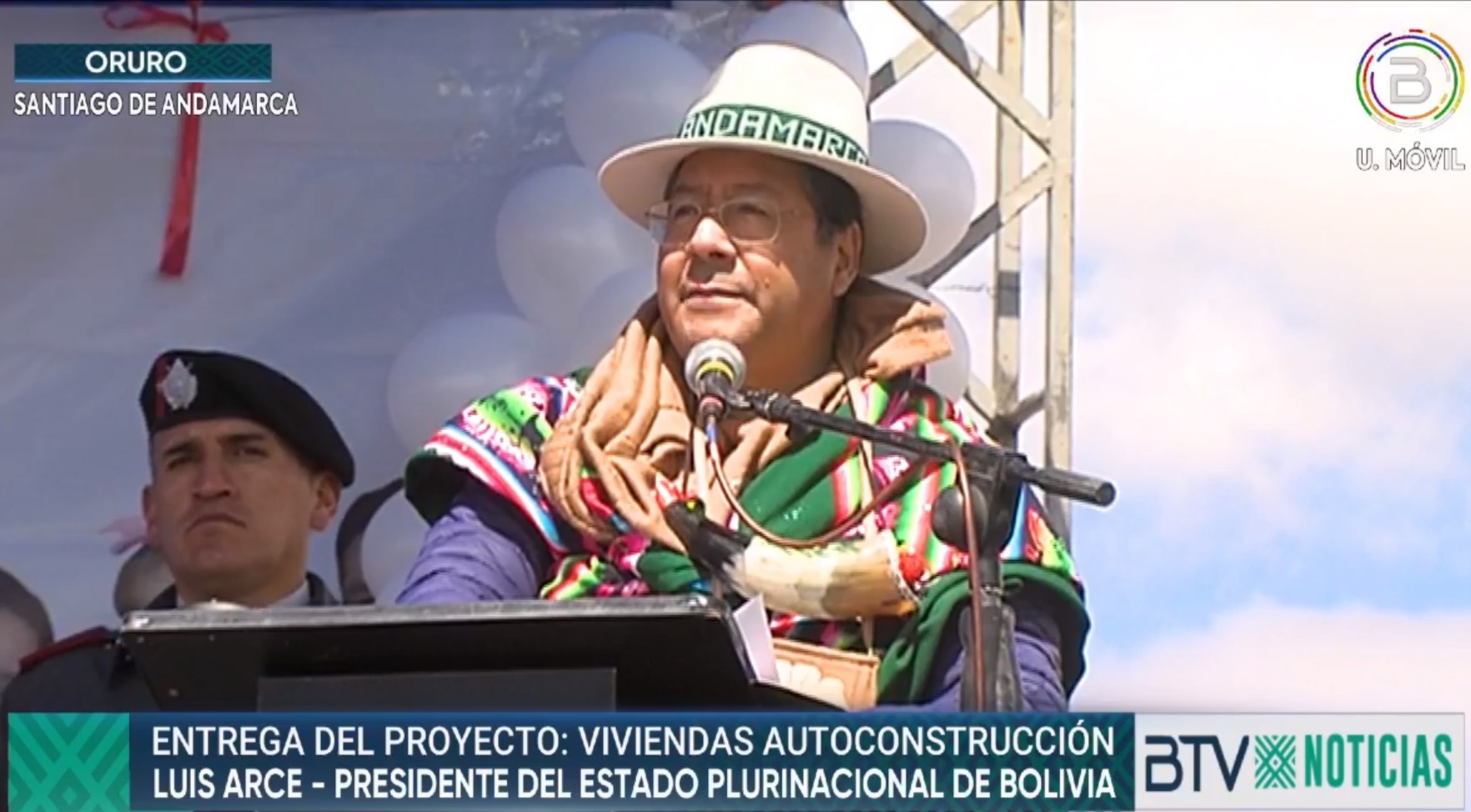 Presidente Arce entrega 30 viviendas en Santiago de Andamarca