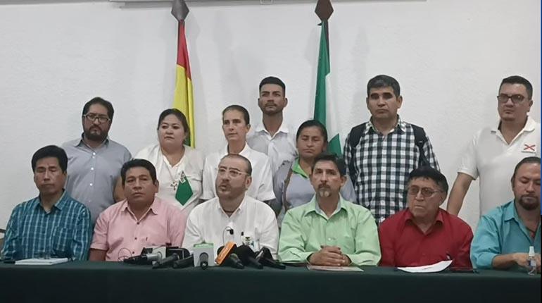 Analista: Cívicos de Santa Cruz se van quedando solos y su cabildo busca politizar algo ilícito