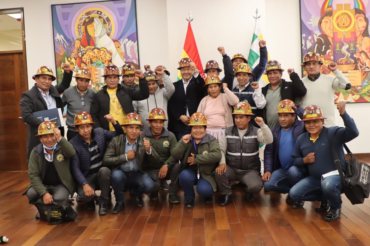 Arce asegura que con unidad, organización y movilización se defenderá la democracia