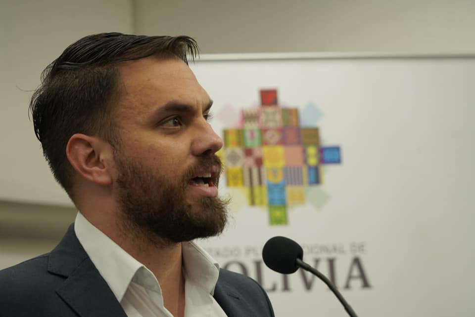 Del Castillo descarta vulneración de derechos de Camacho y asegura que tiene privilegios en la cárcel