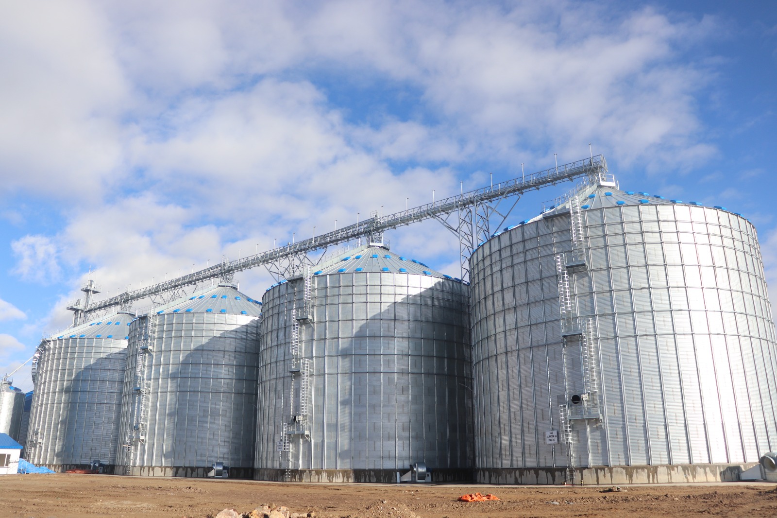 Gobierno proyecta entrega de la planta de granos en Tarija y la de papa en El Alto para este mes