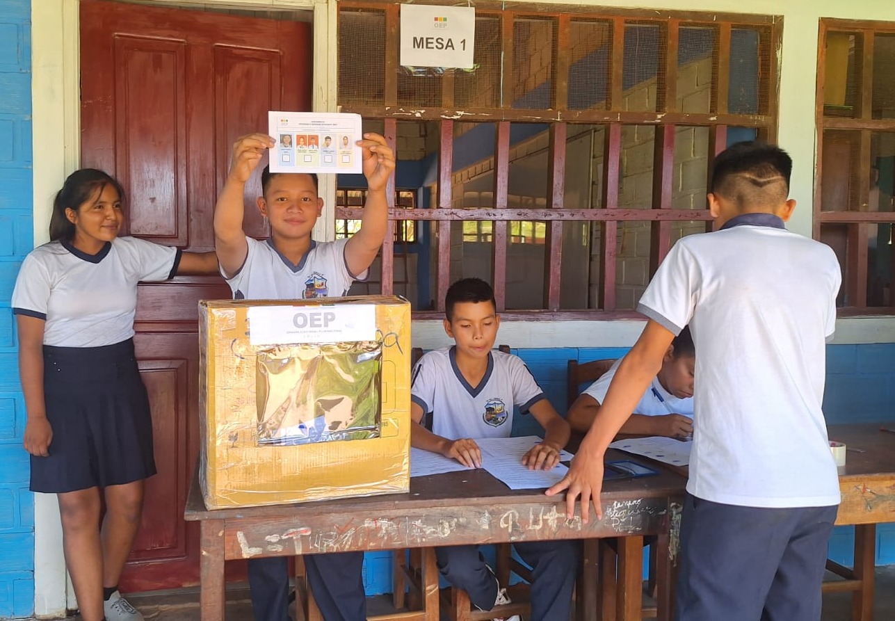 Estudiantes viven una jornada histórica con elección simultanea de sus dirigentes