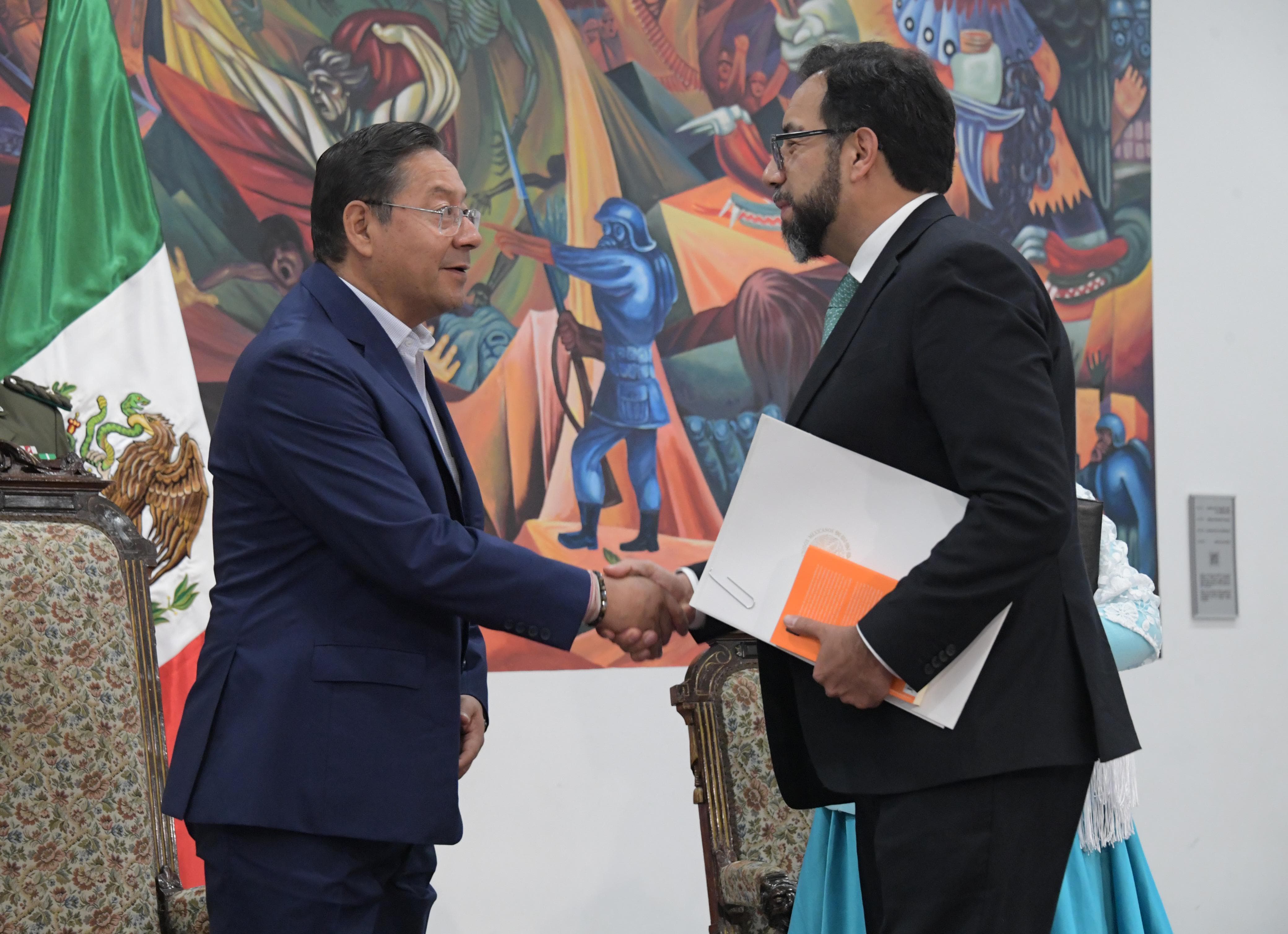 Arce recibe a nuevo embajador de México y advierte que irrupción en legación mexicana pone en riesgo la unidad latinoamericana