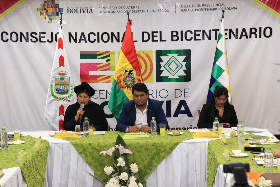 Culturas destaca avances hacia la licitación para la construcción de nueve plazas del Bicentenario