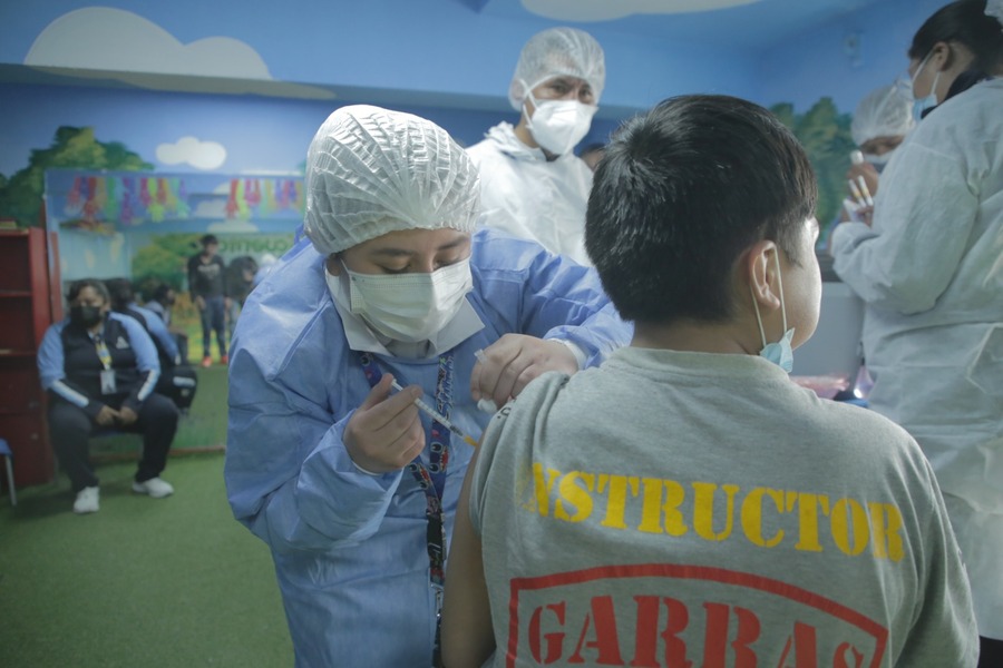 Lanzan campaña de vacunación contra el Virus del Papiloma Humano para niños de 10 años y a niñas de 10 a 14 años