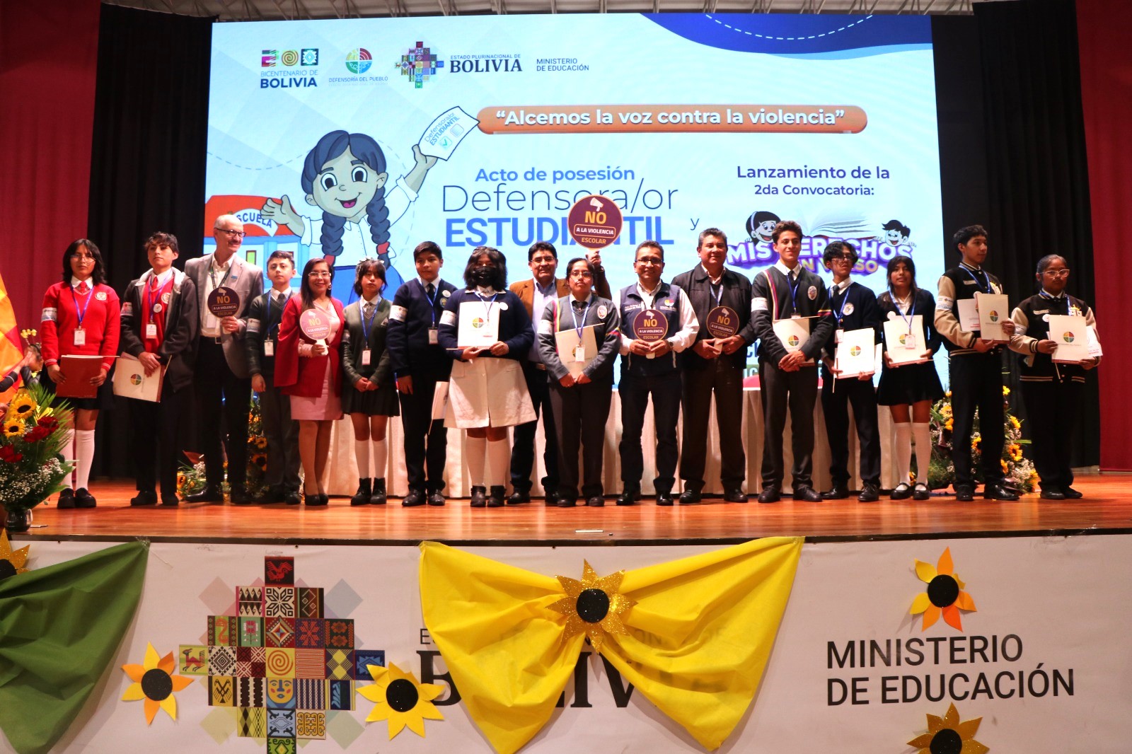 Posesionan a 7.364 defensores estudiantiles para asegurar el ejercicio de los derechos en unidades educativas