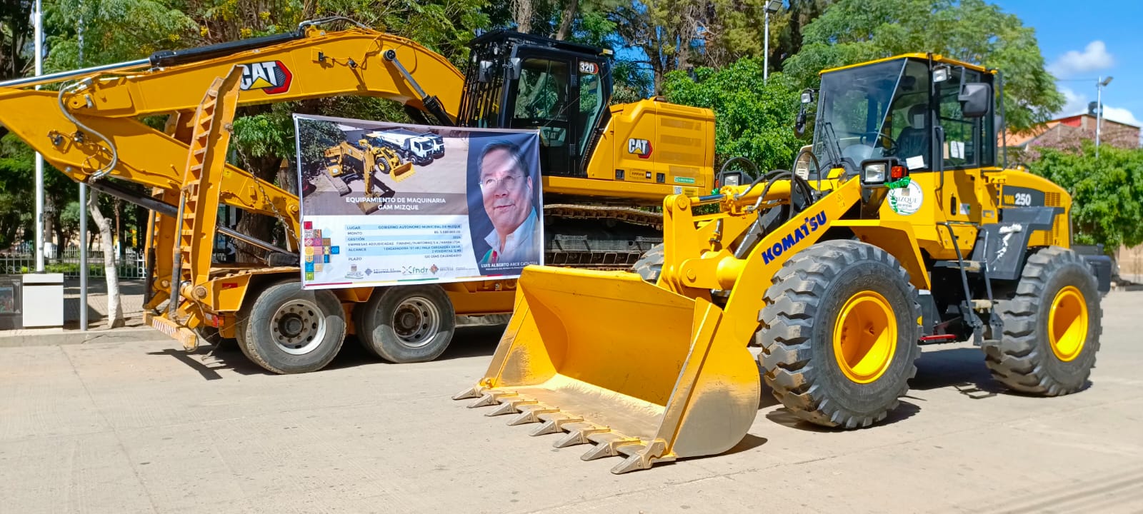 En Mizque entregan maquinaria pesada por Bs 5,5 millones para apertura y mantenimiento de caminos