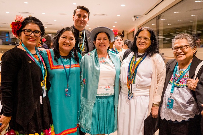 Bolivia impulsa el liderazgo de las mujeres indígenas en espacios internacionales como vía para “quebrar al patriarcado”