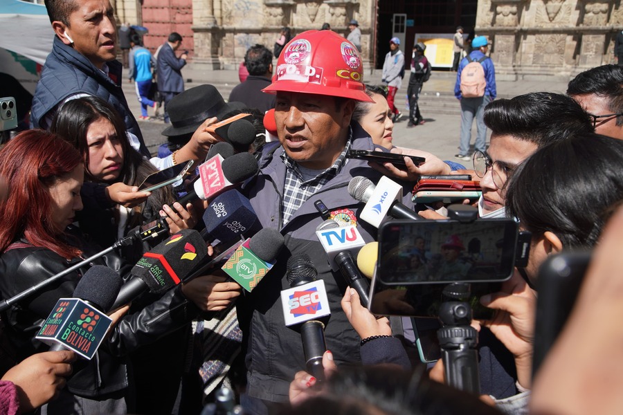 Trabajadores ediles cumplen quinto día de bloqueos en La Paz, alcalde Arias les pide plazo y amenaza con descuentos