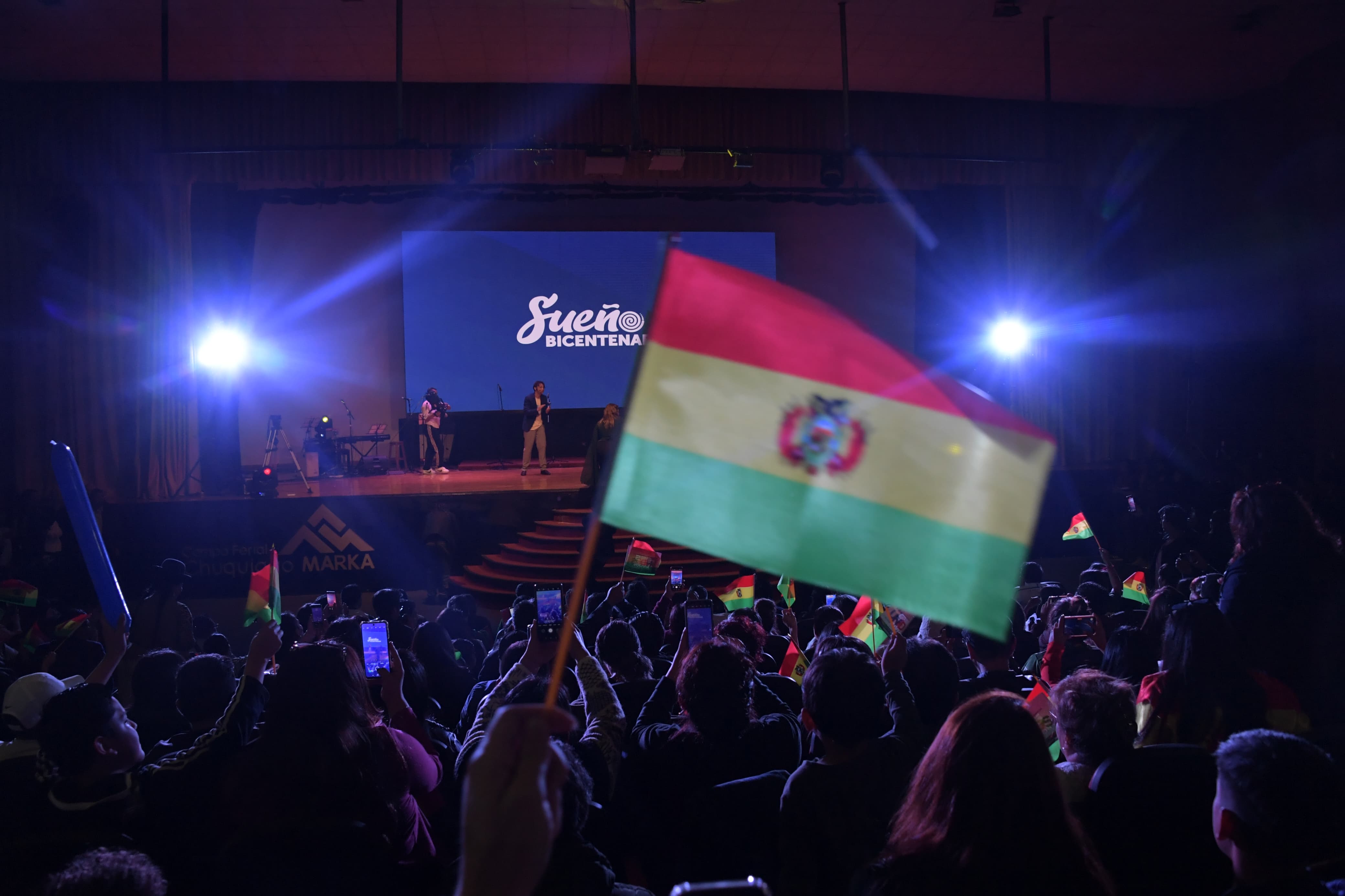 Programa estatal proyecta apoyar la película del Bicentenario, la enciclopedia gastronómica y distintos sueños de los bolivianos