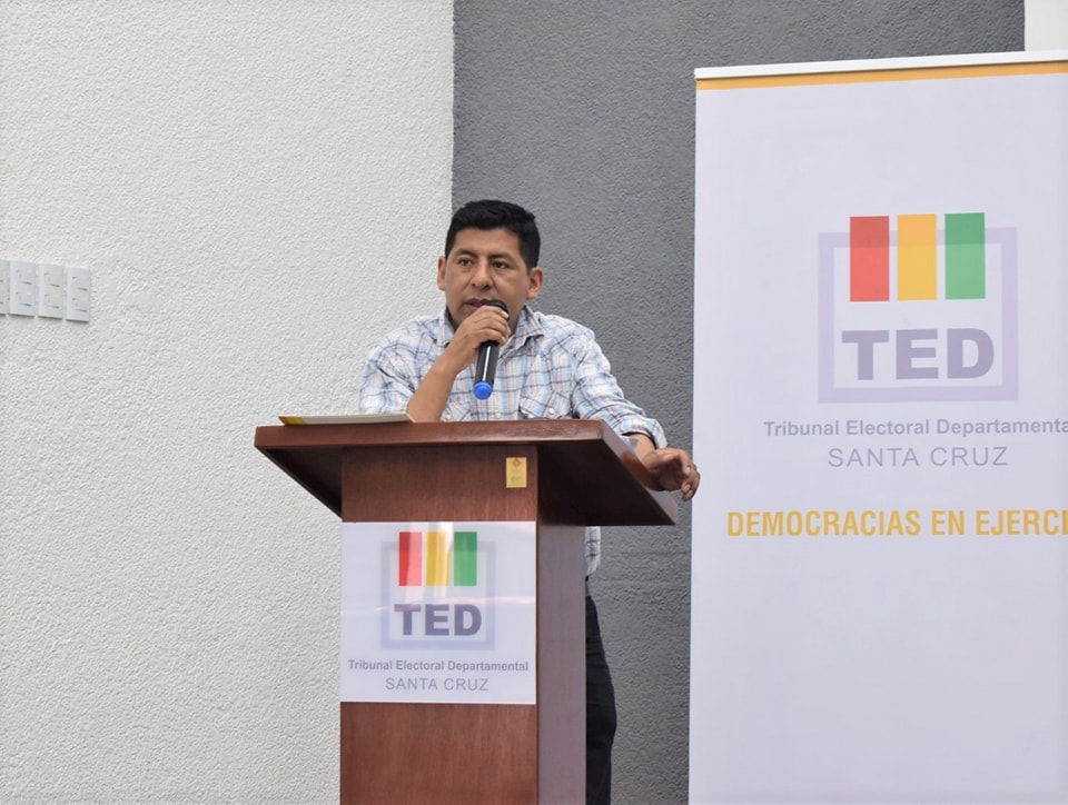 TSE asumirá hasta el miércoles una decisión sobre el congreso del MAS