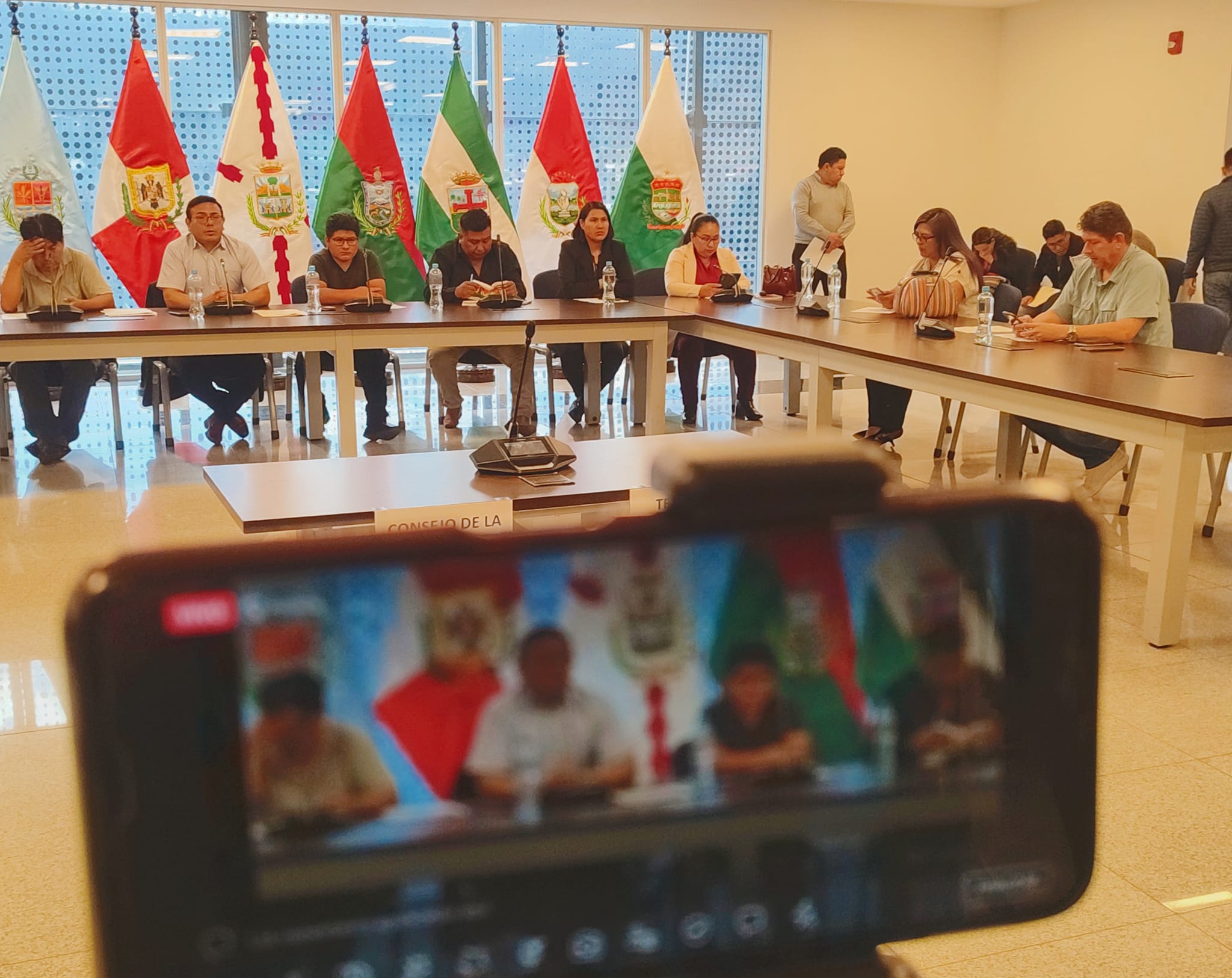 Comisiones legislativas deciden procesar a jueces que paralizaron el proceso a las judiciales