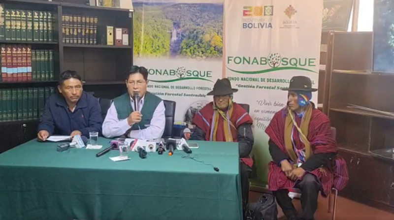 Fonabosque y municipio de Pucarani suscriben convenio para forestar áreas degradadas