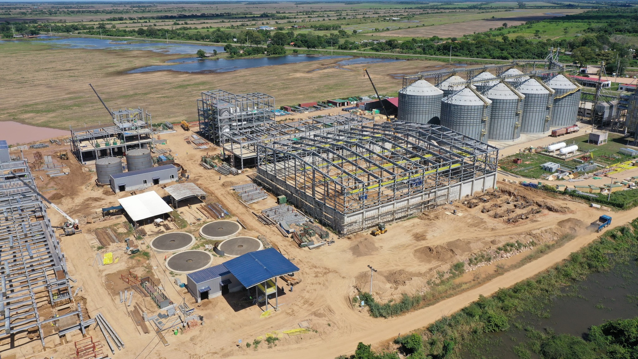 Construcción de la Planta de transformación de soya en San Julián llega al 80% de avance
