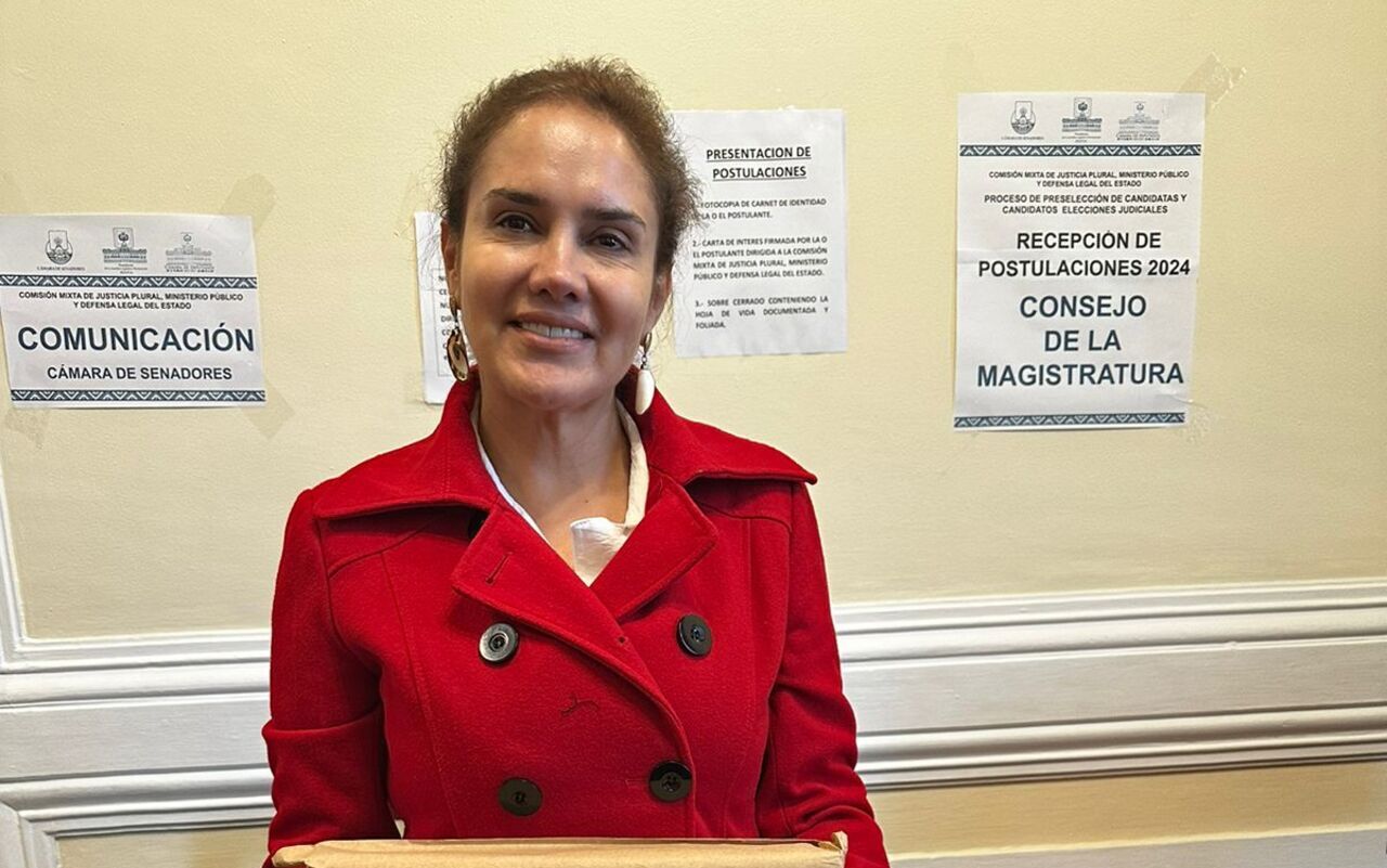 Justicia dispone que legisladores argumenten inhabilitación de candidata Medrano, mantiene paralizada las judiciales