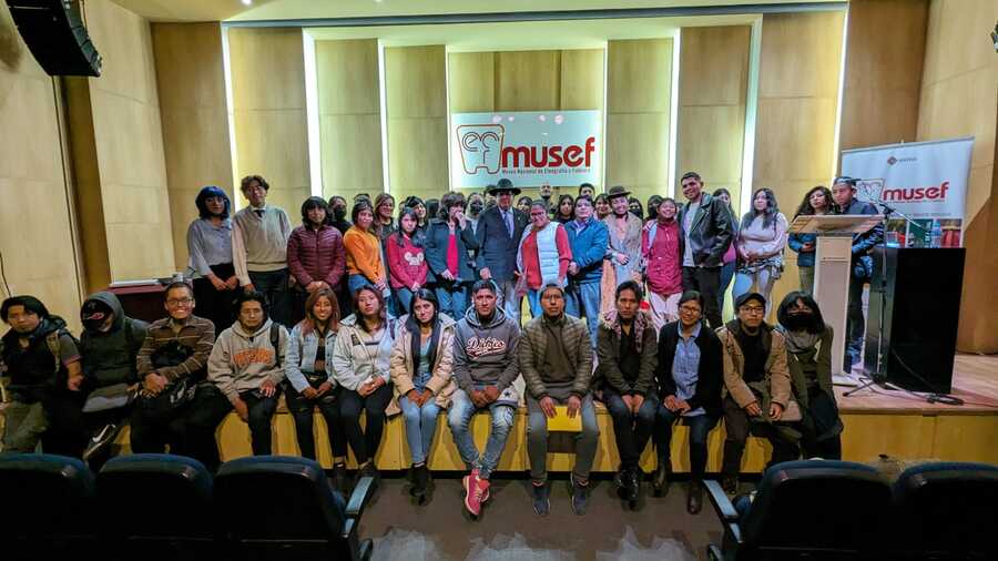 Exponen la legislación archivística en Bolivia de más de dos siglos