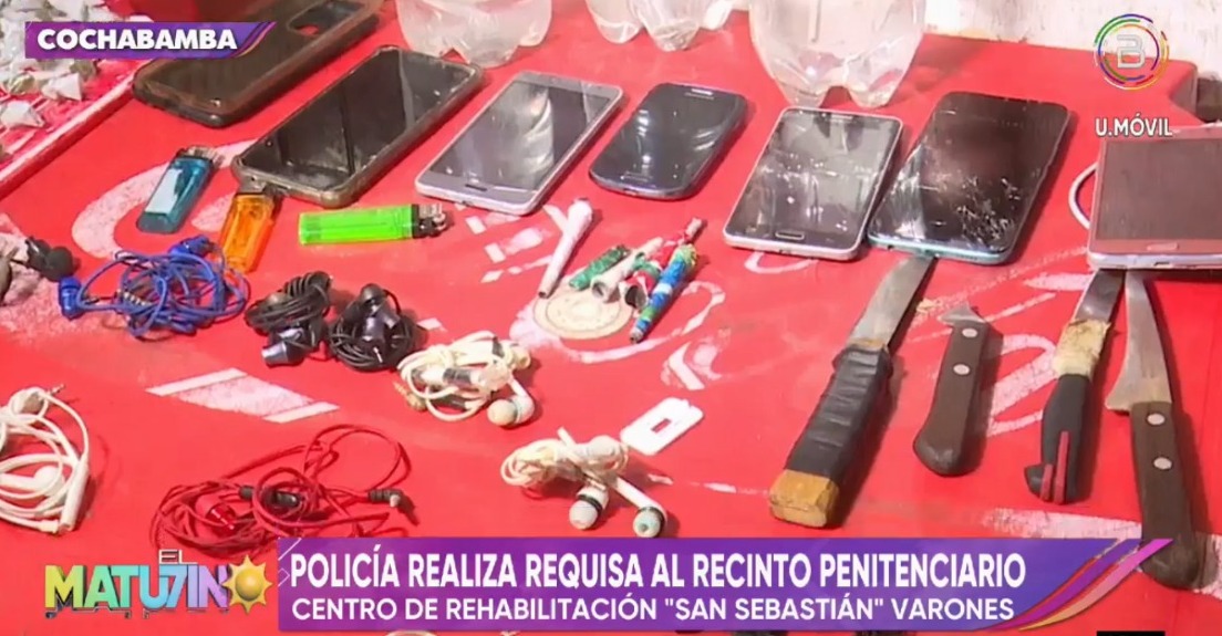 Secuestran celulares, armas punzo cortantes y droga durante requisa en la cárcel de San Sebastián de Cochabamba 