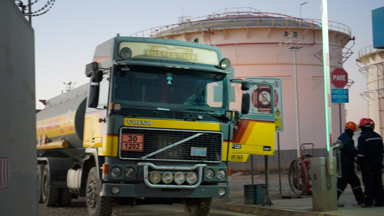 Planta de Senkata despacha diésel y gasolina con normalidad a El Alto y La Paz