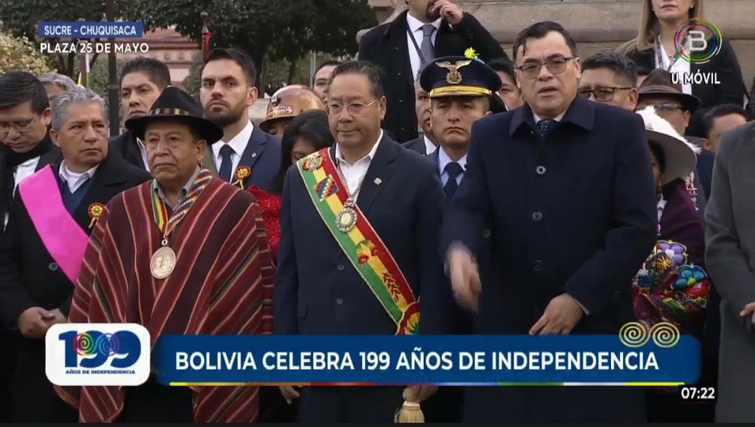 Inician los actos por el 199 aniversario de la Independencia de Bolivia con una ofrenda a la Pachamama