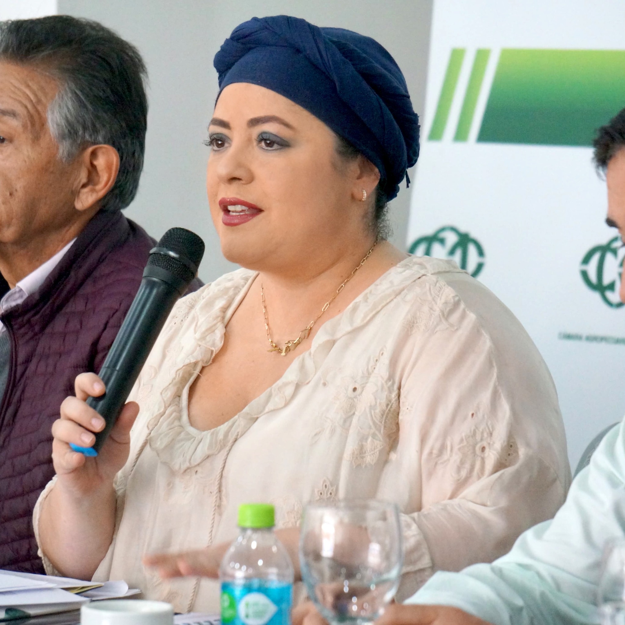 Prada considera un contrasentido amenaza de “evistas” de bloquear por la economía del país