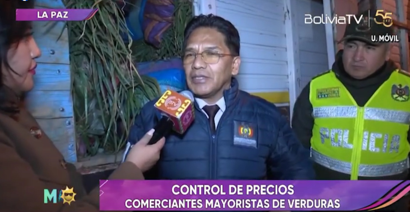 Defensa del Consumidor constata que bajan precios de verduras en mercado paceño