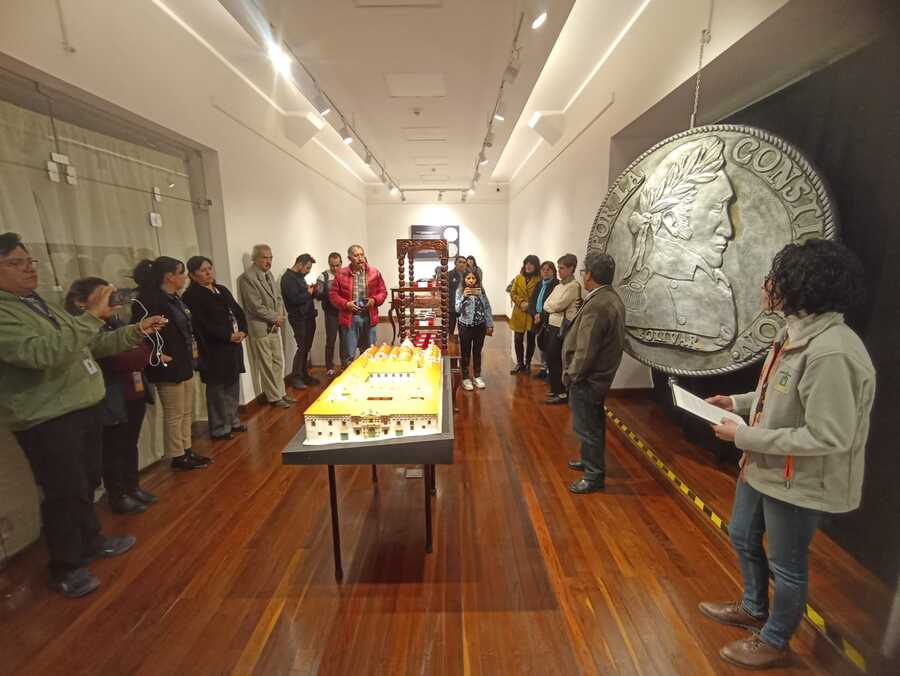 Exposición refleja representación de Bolívar en monedas de los primeros años de la República