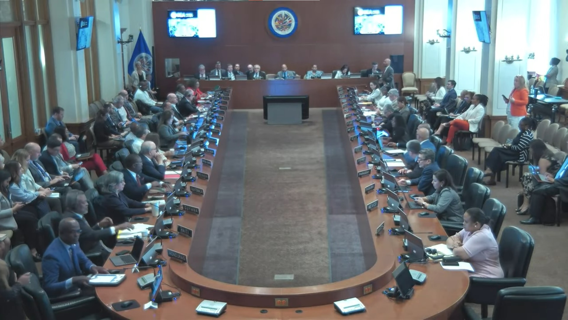 Bolivia no participó de sesión de la OEA para tratar situación de Venezuela