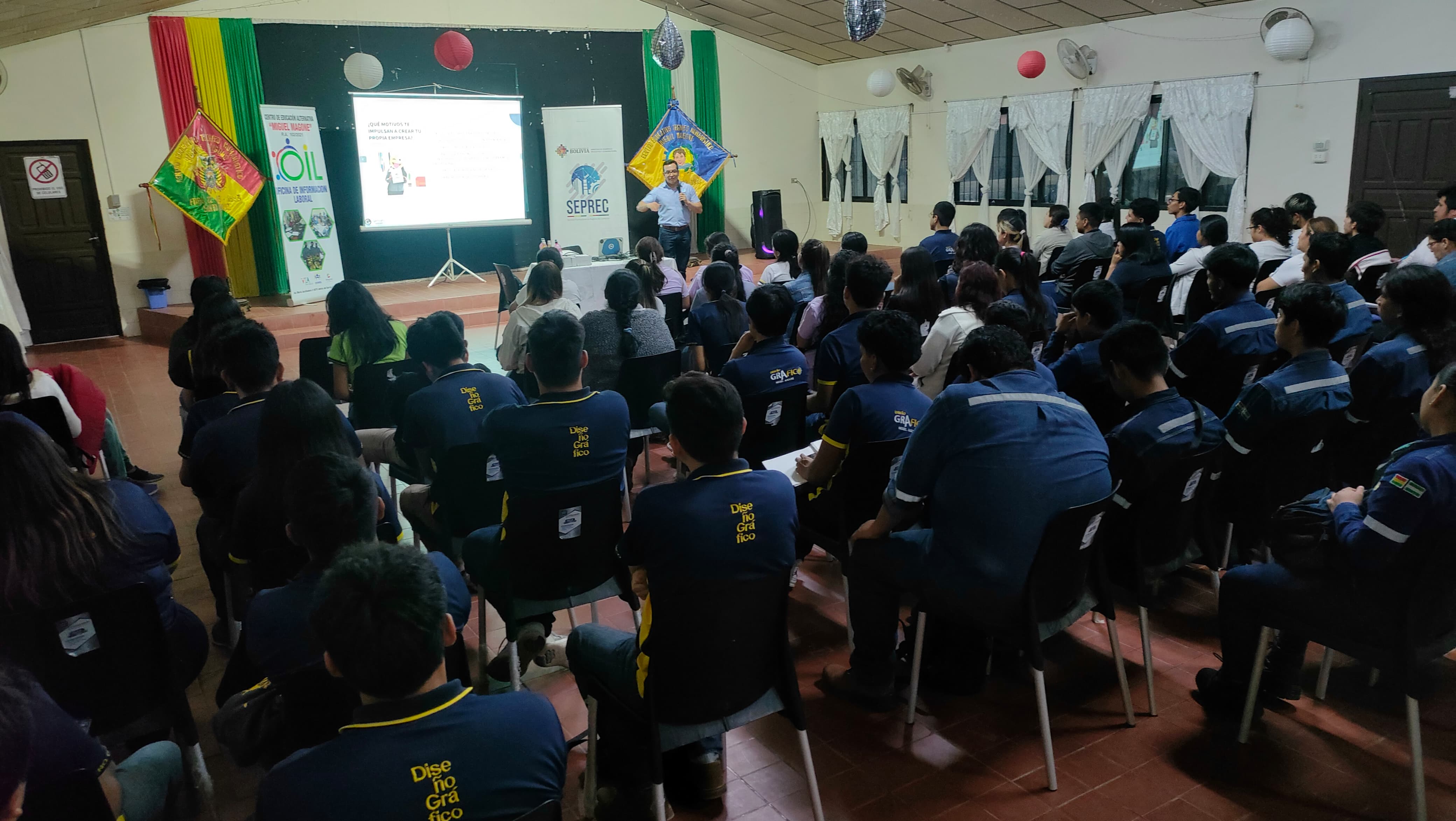 Seprec prevé capacitar a 3.000 estudiantes en educación empresarial en el segundo semestre