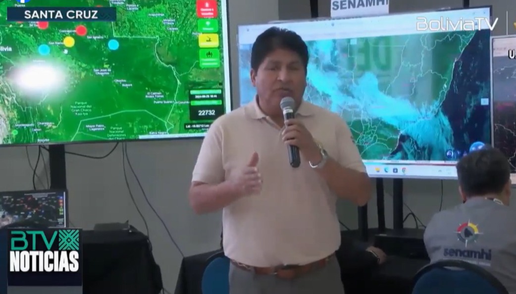 Más de 260 bomberos combaten contra fuego en 11 localidades en Santa Cruz y Beni