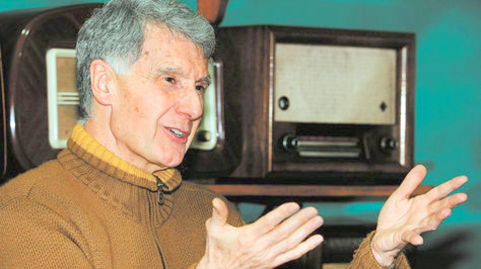 Alcón destaca el aporte del extinto padre Eduardo Pérez en la formación de profesionales