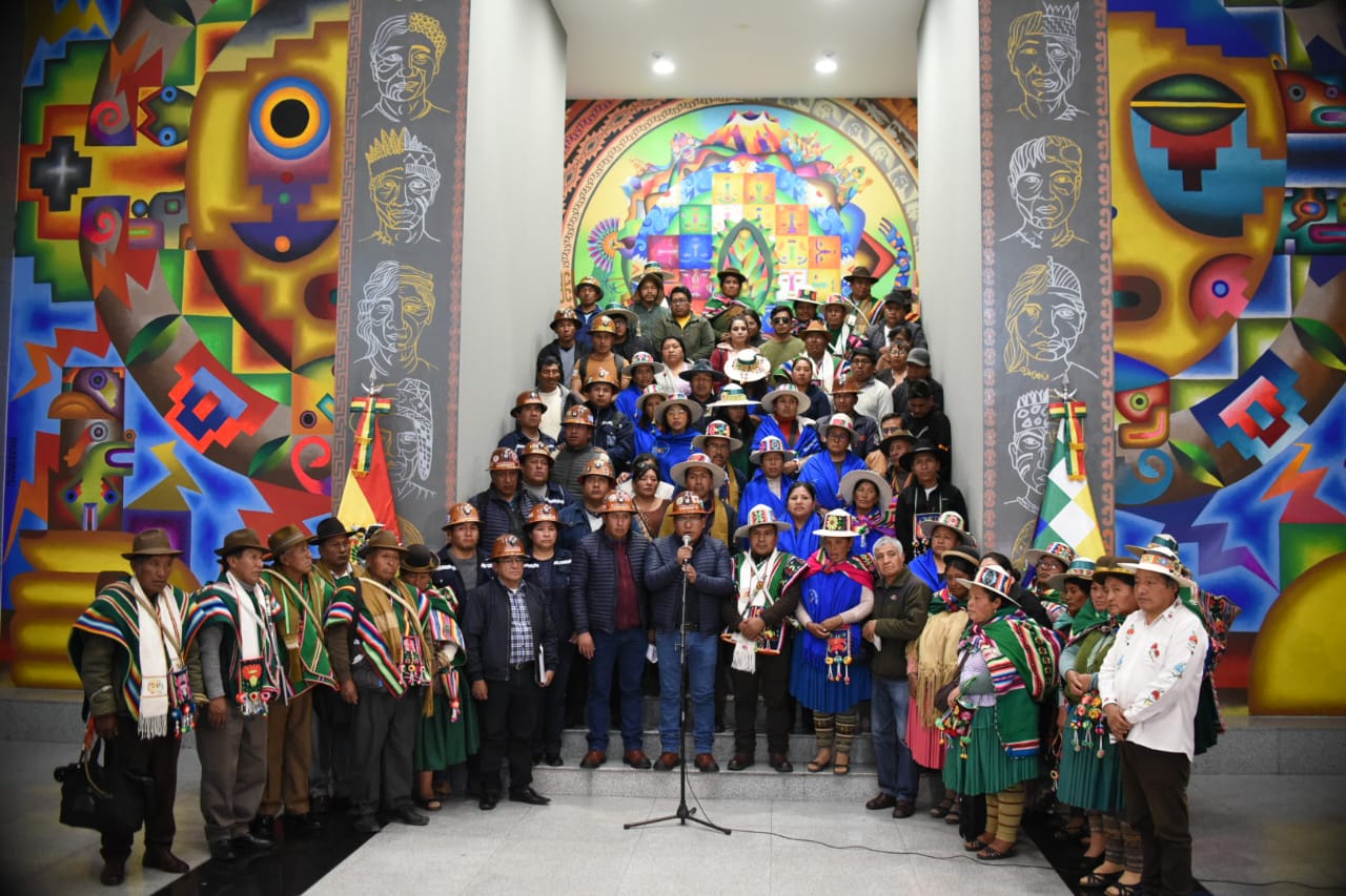 Huanuni se declara en alerta en defensa de Arce y ante amenazas de acortar su mandato