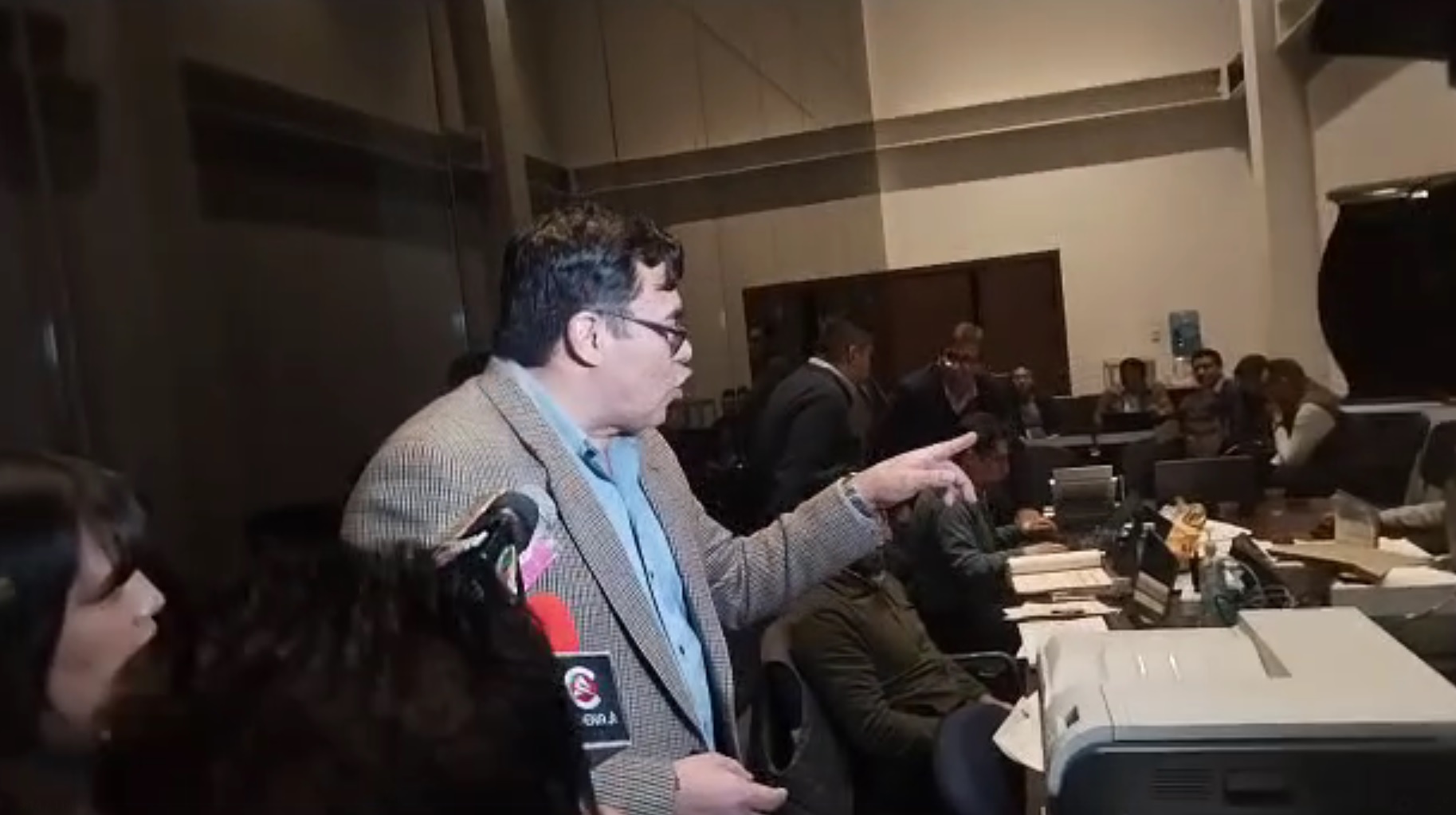 Mercado descarta manipulación del voto en Diputados y exige a legisladoras de CC dejar de hacer show