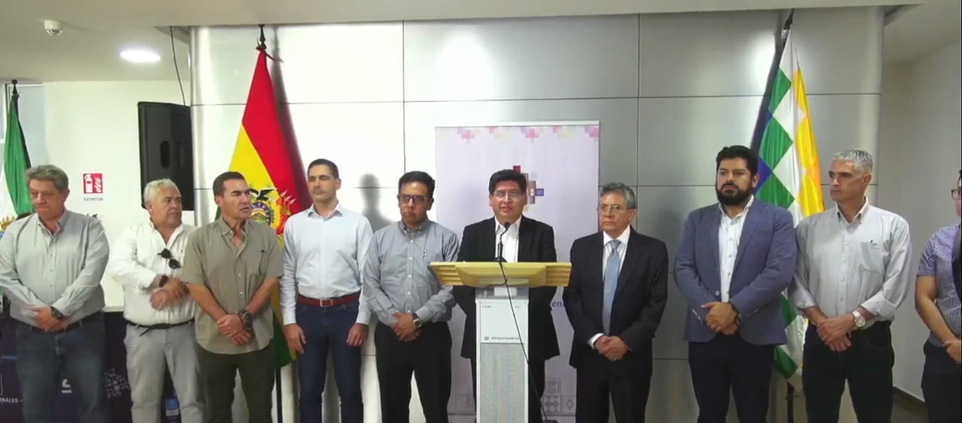 Aprueban gravamen arancelario cero para importar agroquímicos y maquinaria agrícola