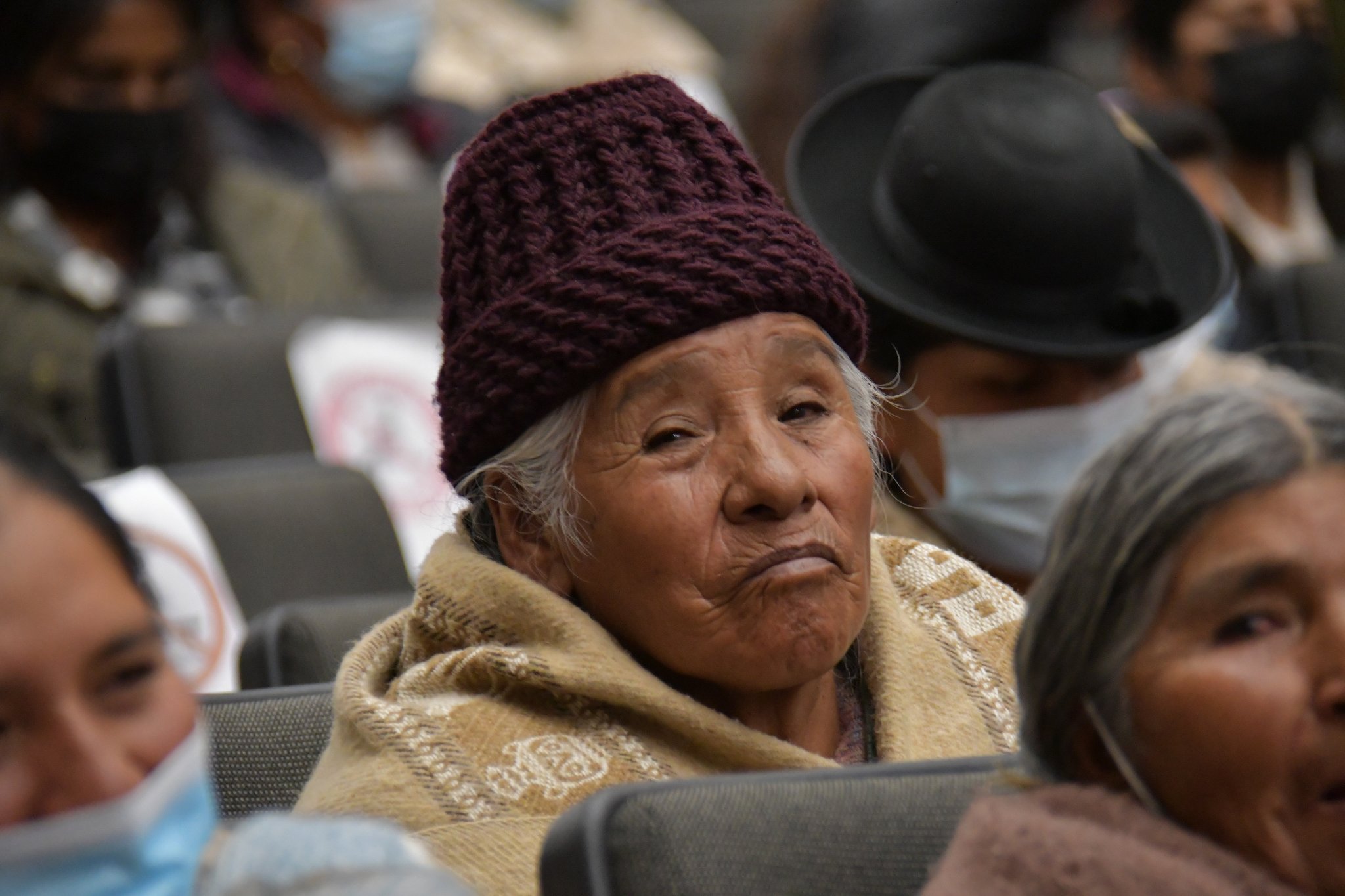 PGE 2025 reorienta recursos de la Renta Dignidad para beneficiar a adultos mayores más vulnerables