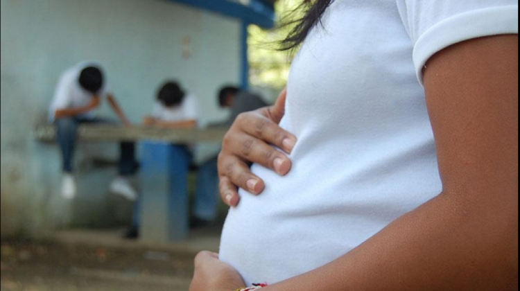 Mas de 2.000 embarazos fueron registrados en niñas menores de 15 años el año 2023