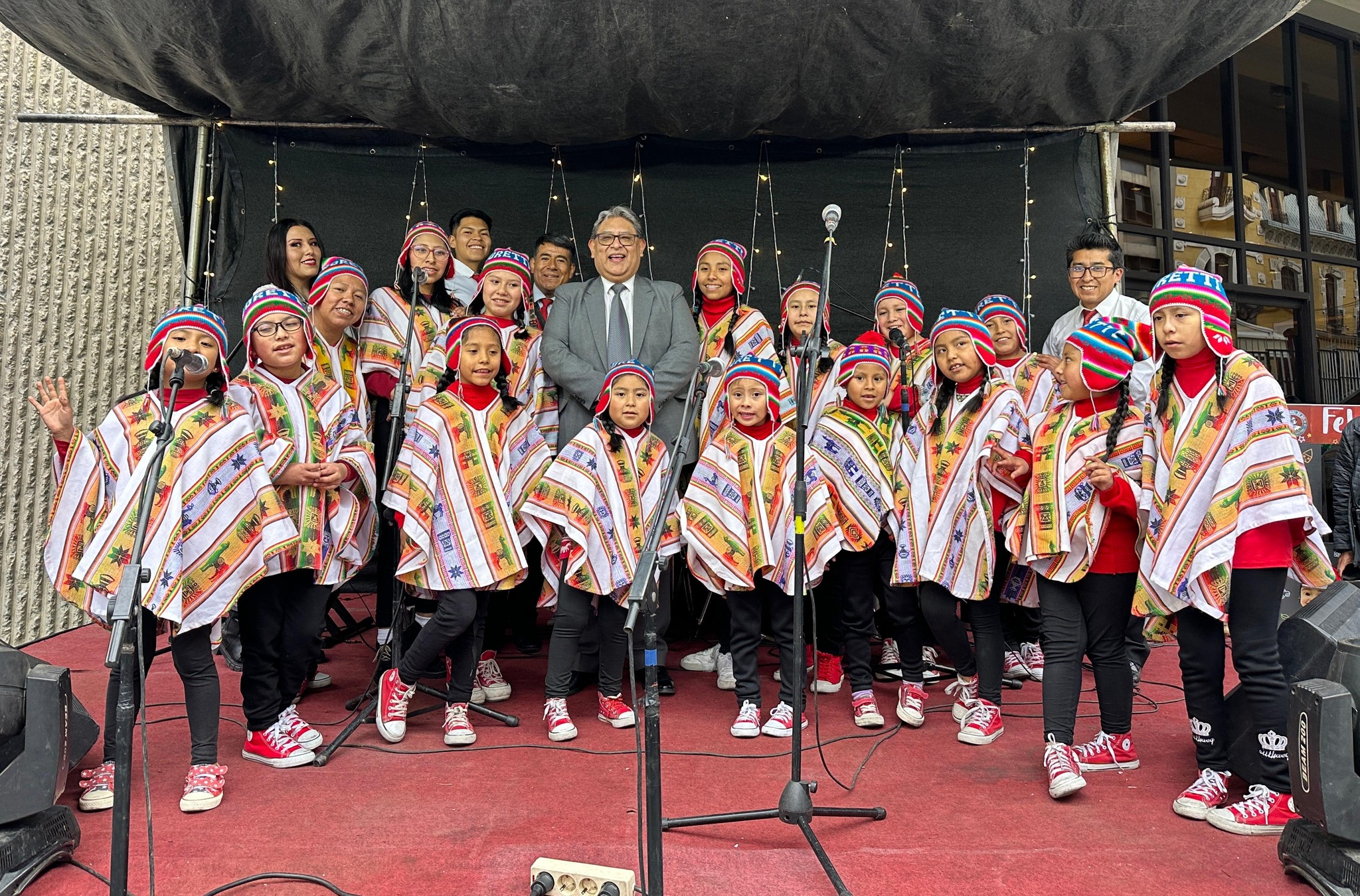 Banco Central rescata las tradiciones bolivianas en la “Semana BCB Navideña”